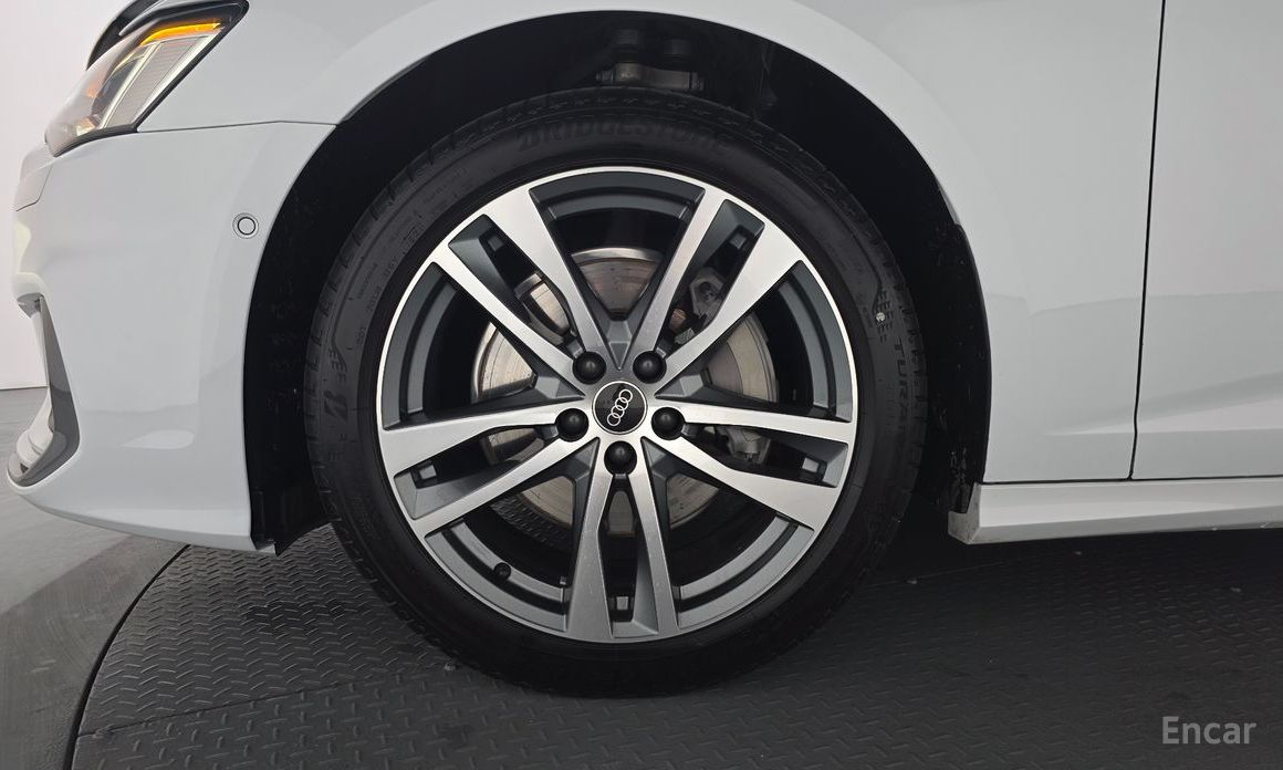 2021 Audi A6 V (C8) 45 TFSI Quattro Premium с пробегом 29 087 км