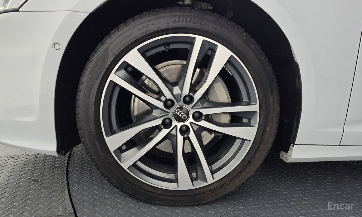 2022 Audi A6 V (C8) 45 TFSI Quattro Premium с пробегом 70 078 км