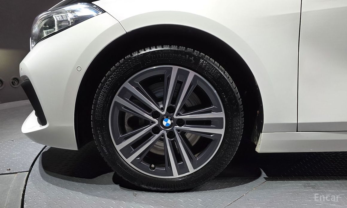 2021 BMW 1 серии III (F40) 120i Advantage с пробегом 76 181 км