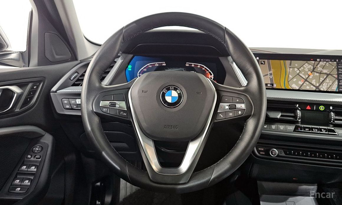 2021 BMW 1 серии III (F40) 118d Sport с пробегом 49 557 км