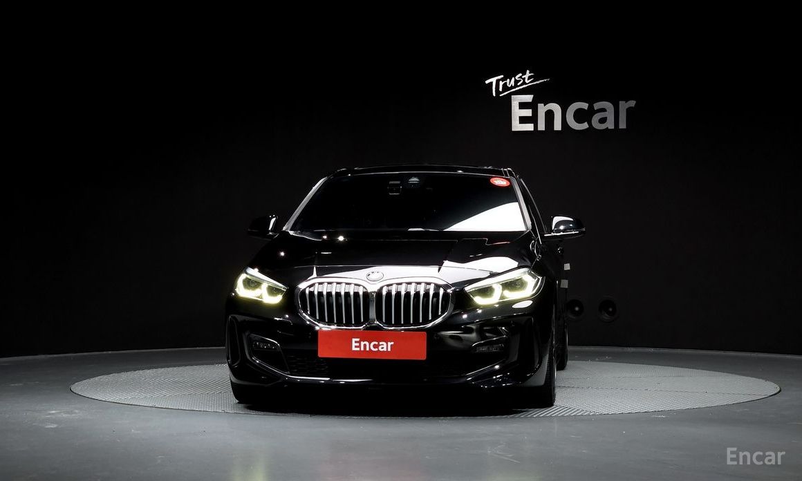 2021 BMW 1 серии III (F40) 120i M Sports с пробегом 64 252 км