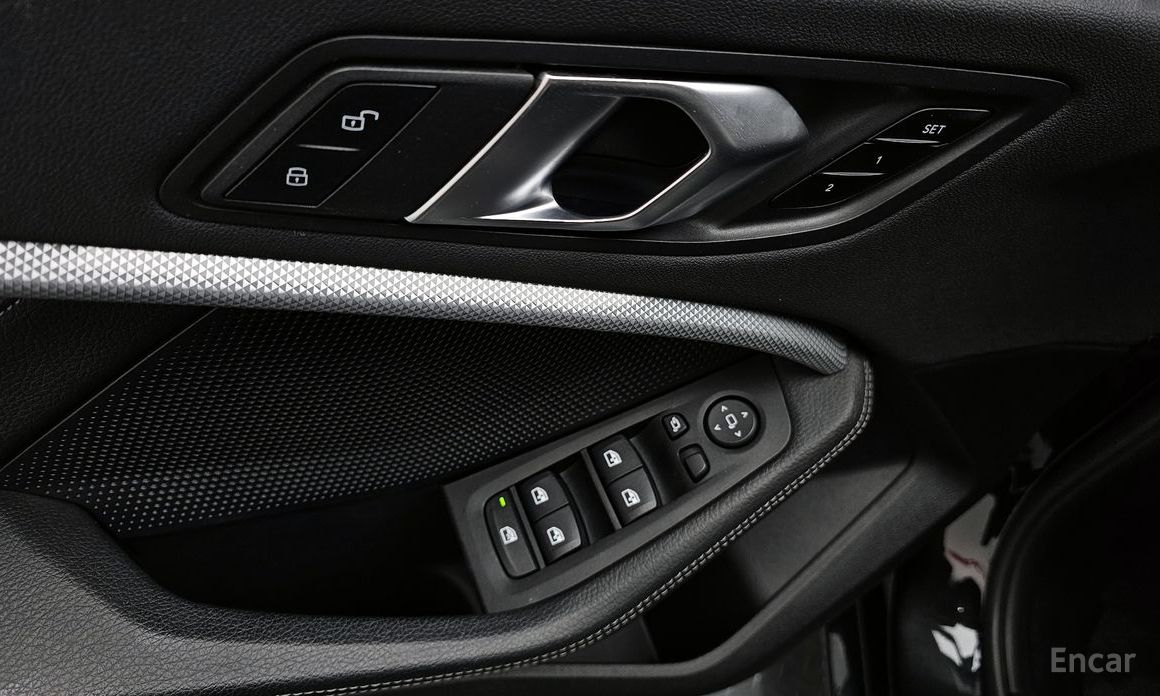 2022 BMW 1 серии III (F40) 120i Advantage с пробегом 58 072 км