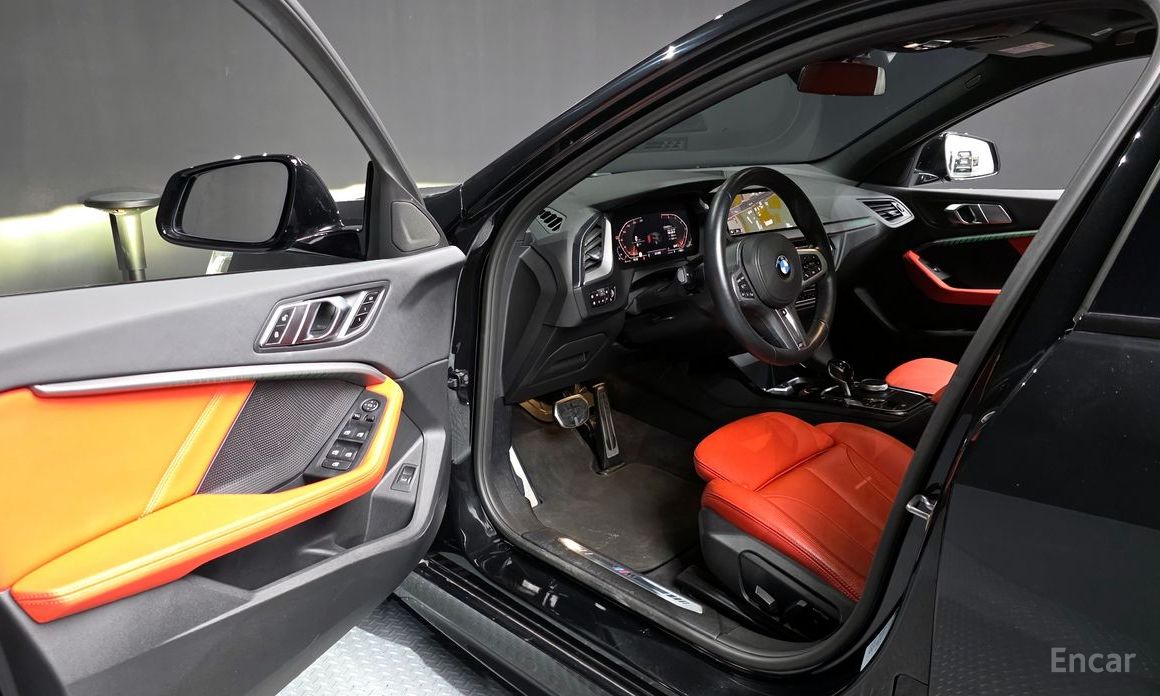 2021 BMW 1 серии III (F40) 120i M Sports с пробегом 64 252 км