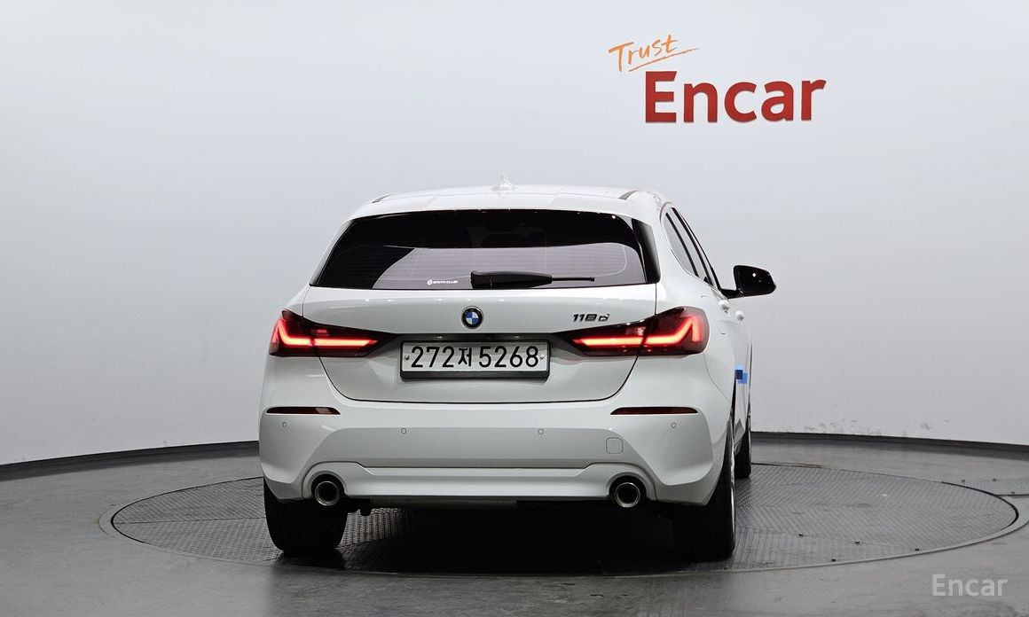 2020 BMW 1 серии III (F40) 118d Joy First Edition с пробегом 111 933 км