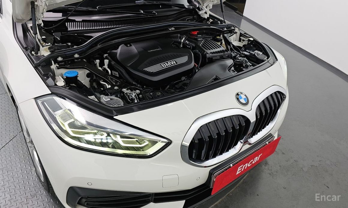 2020 BMW 1 серии III (F40) 118d Joy First Edition с пробегом 111 933 км
