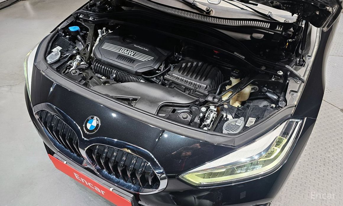 2021 BMW 1 серии III (F40) 120i Advantage с пробегом 43 375 км