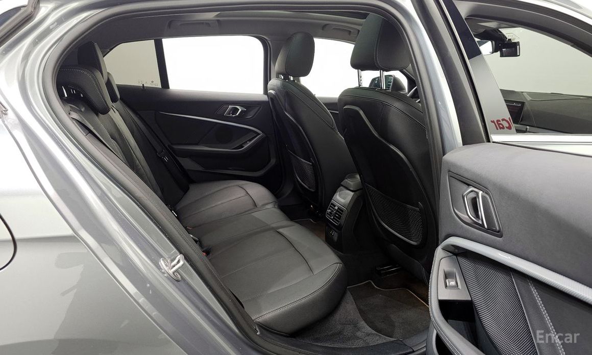 2022 BMW 1 серии III (F40) 120i Sports с пробегом 85 851 км