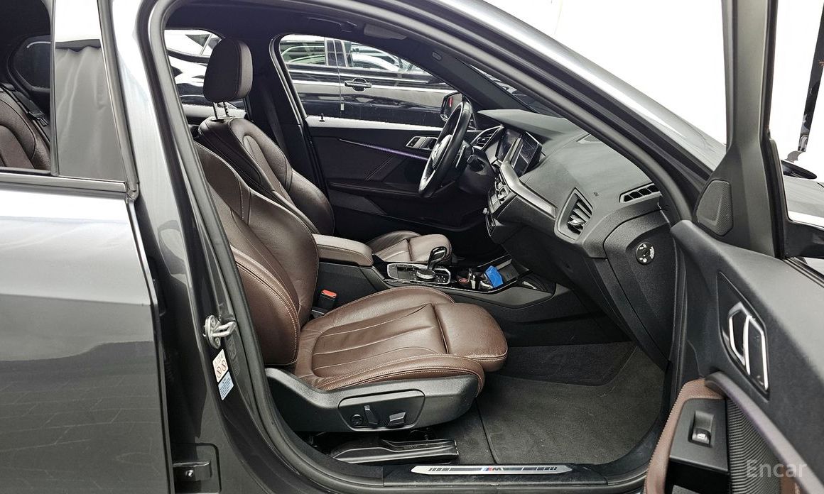 2021 BMW 1 серии III (F40) 118d M Sport с пробегом 42 139 км