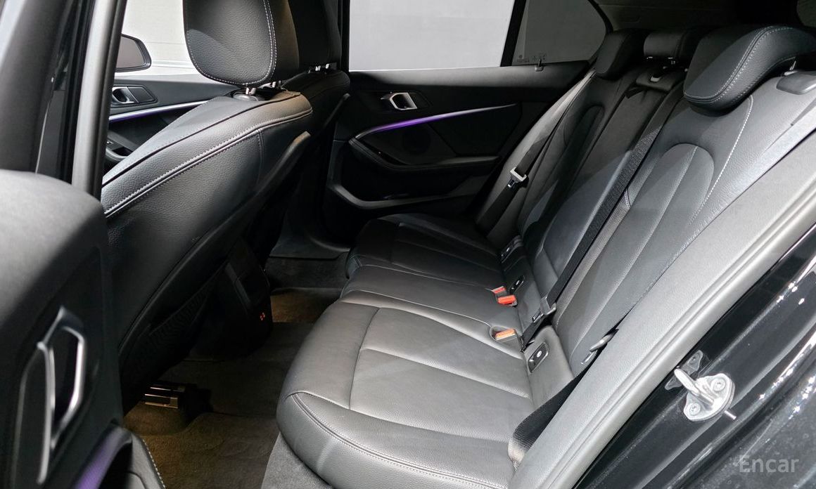 2021 BMW 1 серии III (F40) 120i Advantage с пробегом 43 375 км
