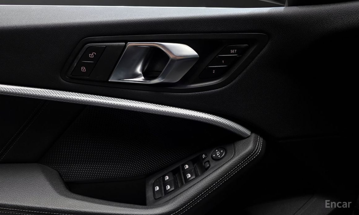 2021 BMW 1 серии III (F40) 120i Advantage с пробегом 43 375 км