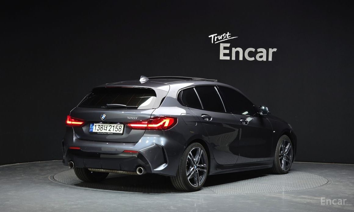 2021 BMW 1 серии III (F40) 120i M Sports с пробегом 79 633 км