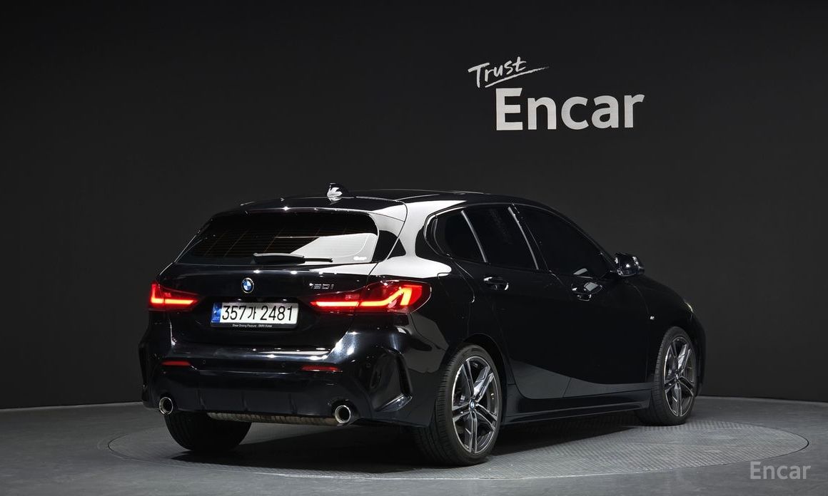 2022 BMW 1 серии III (F40) 120i M Sports с пробегом 73 727 км