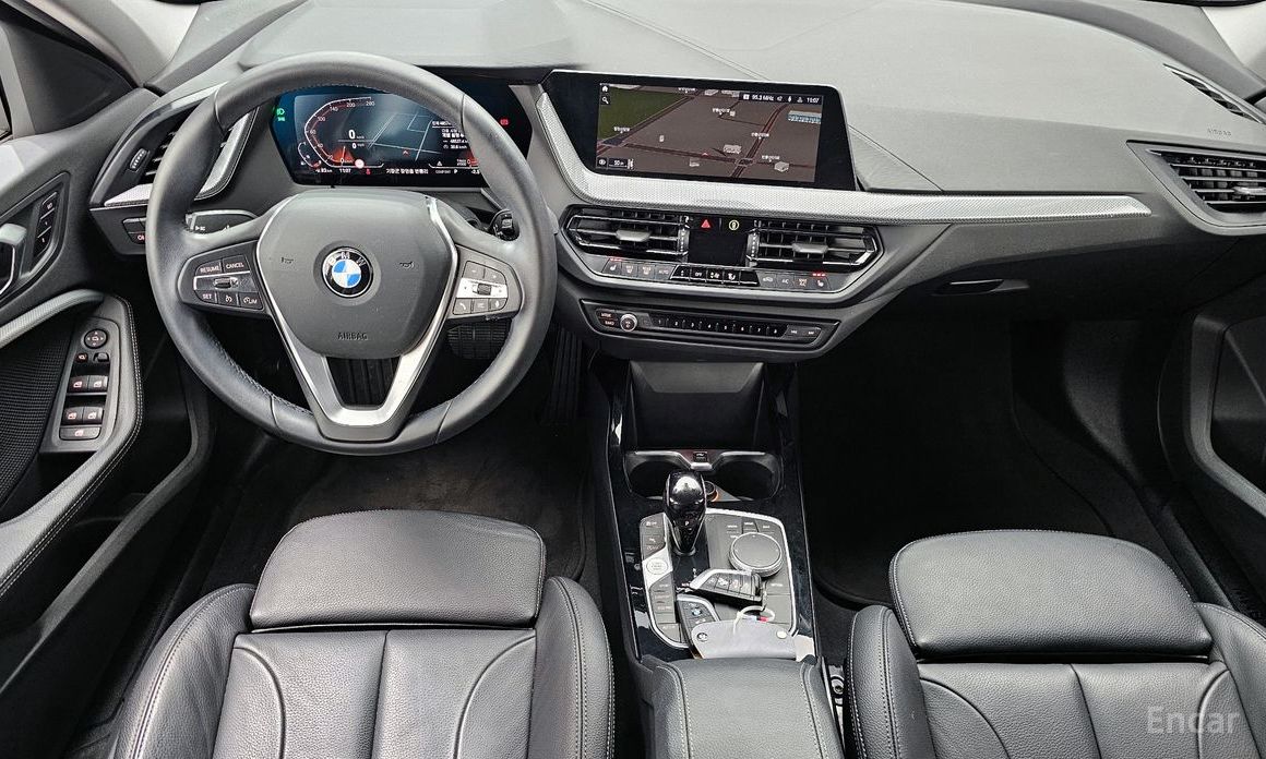2021 BMW 1 серии III (F40) 120i Advantage с пробегом 48 574 км
