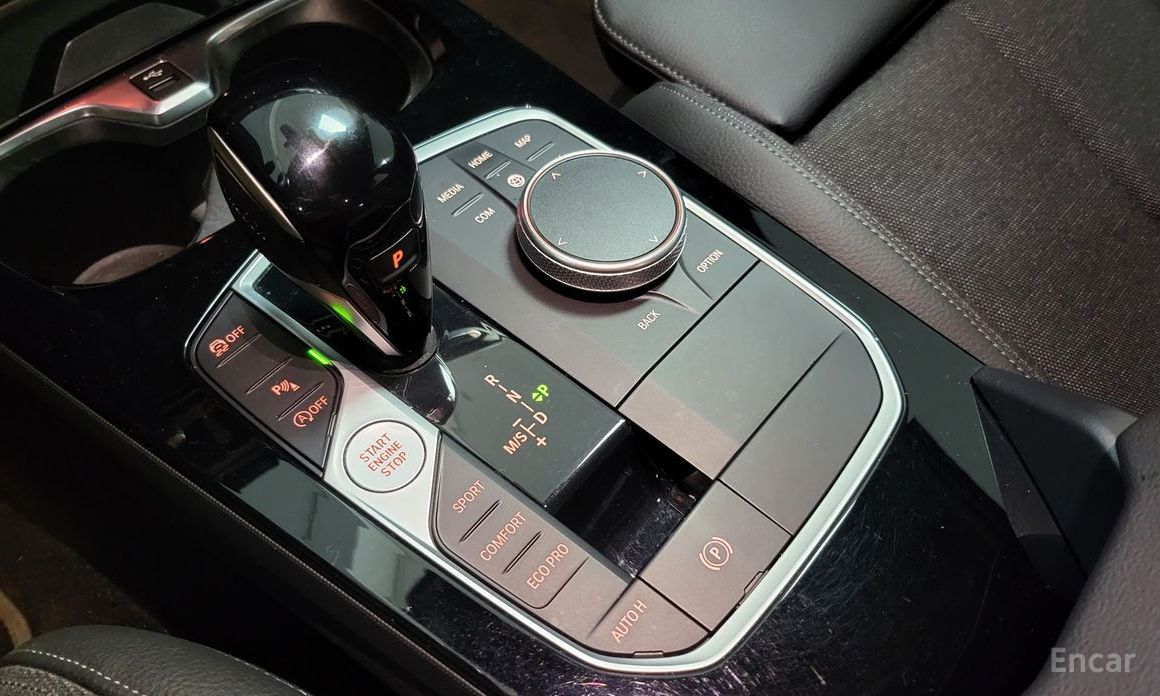 2023 BMW 1 серии III (F40) 120i Sports с пробегом 76 108 км