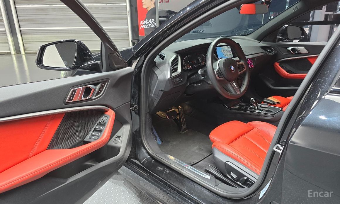 2022 BMW 1 серии III (F40) 120i M Sports с пробегом 73 727 км