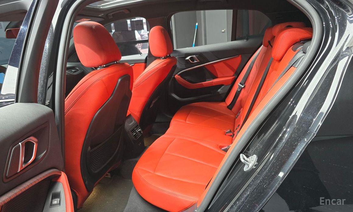 2022 BMW 1 серии III (F40) 120i M Sports с пробегом 73 727 км