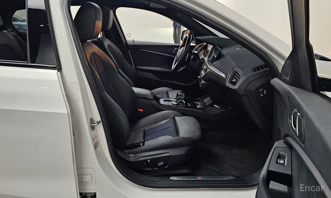 2023 BMW 1 серии III (F40) 120i M Sports с пробегом 60 227 км