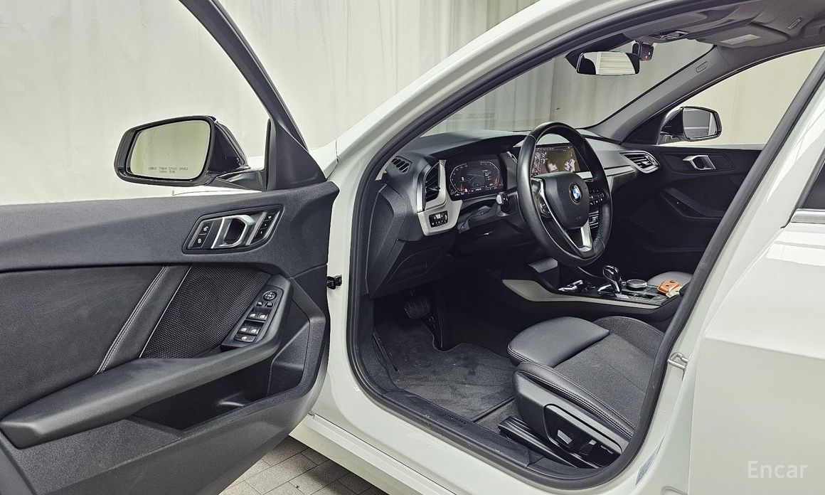 2020 BMW 1 серии III (F40) 118d Joy с пробегом 106 949 км