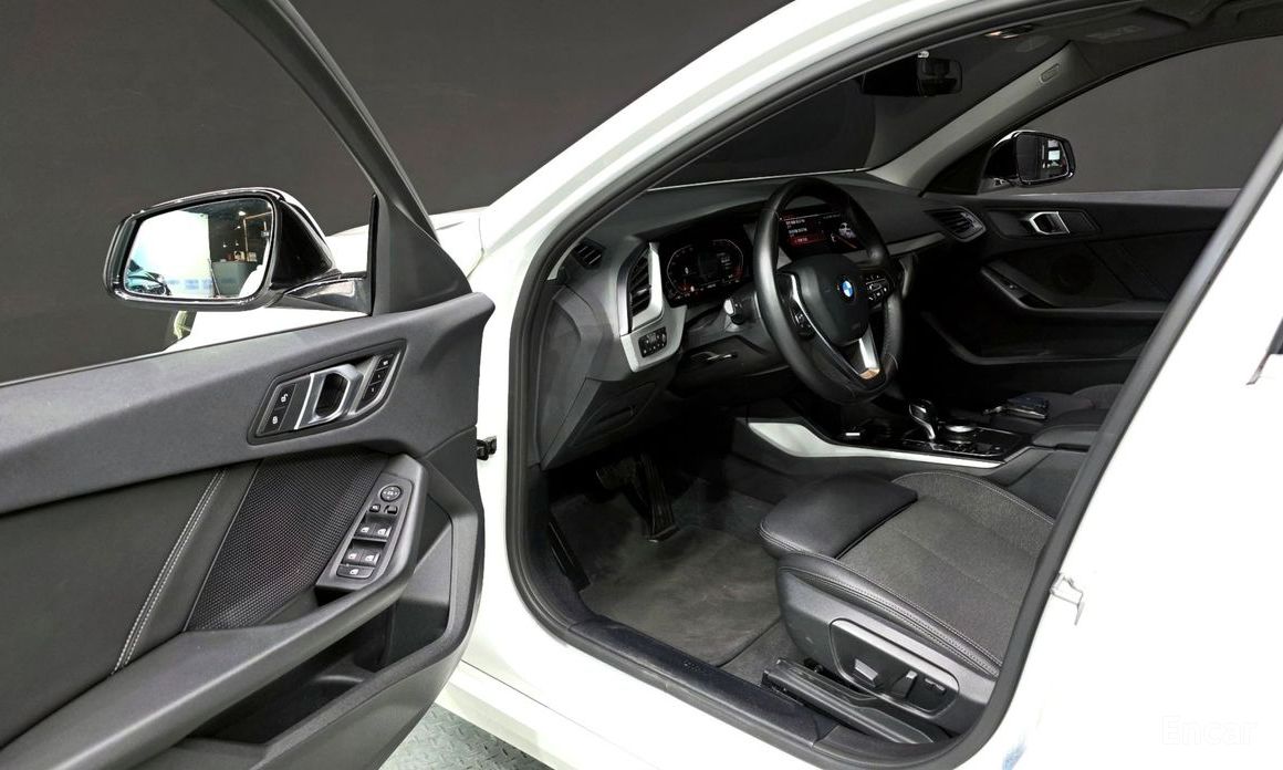 2020 BMW 1 серии III (F40) 118d Joy с пробегом 101 028 км