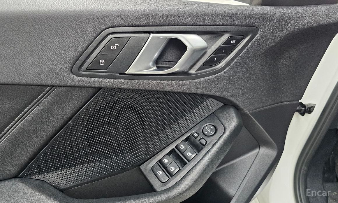 2020 BMW 1 серии III (F40) 118d Joy с пробегом 106 949 км