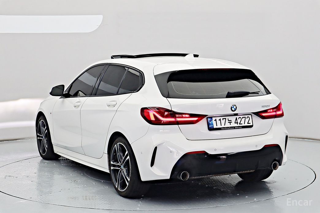 2022 BMW 1 серии III (F40) 120i M Sports с пробегом 54 542 км