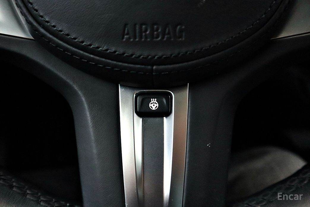 2022 BMW 1 серии III (F40) 120i M Sports с пробегом 54 542 км