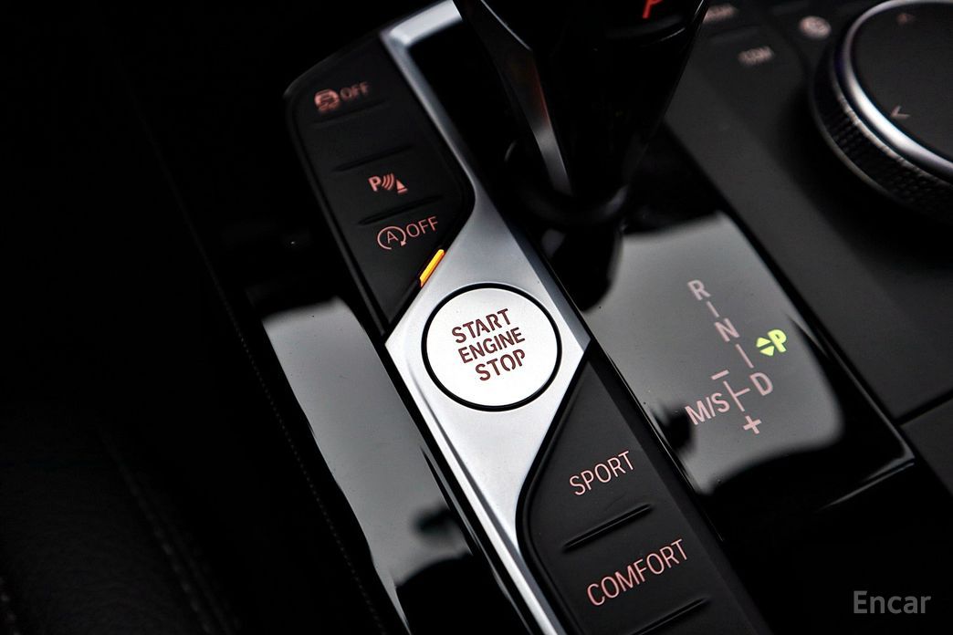 2022 BMW 1 серии III (F40) 120i M Sports с пробегом 54 542 км
