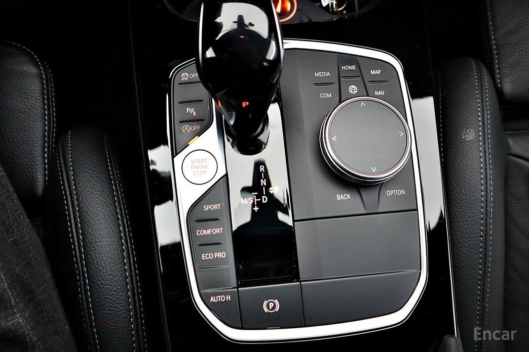2022 BMW 1 серии III (F40) 120i M Sports с пробегом 54 542 км