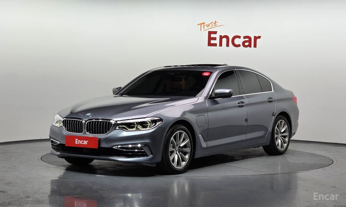 2020 BMW 5 серии VII (G30/G31) 530e Luxury с пробегом 69 884 км
