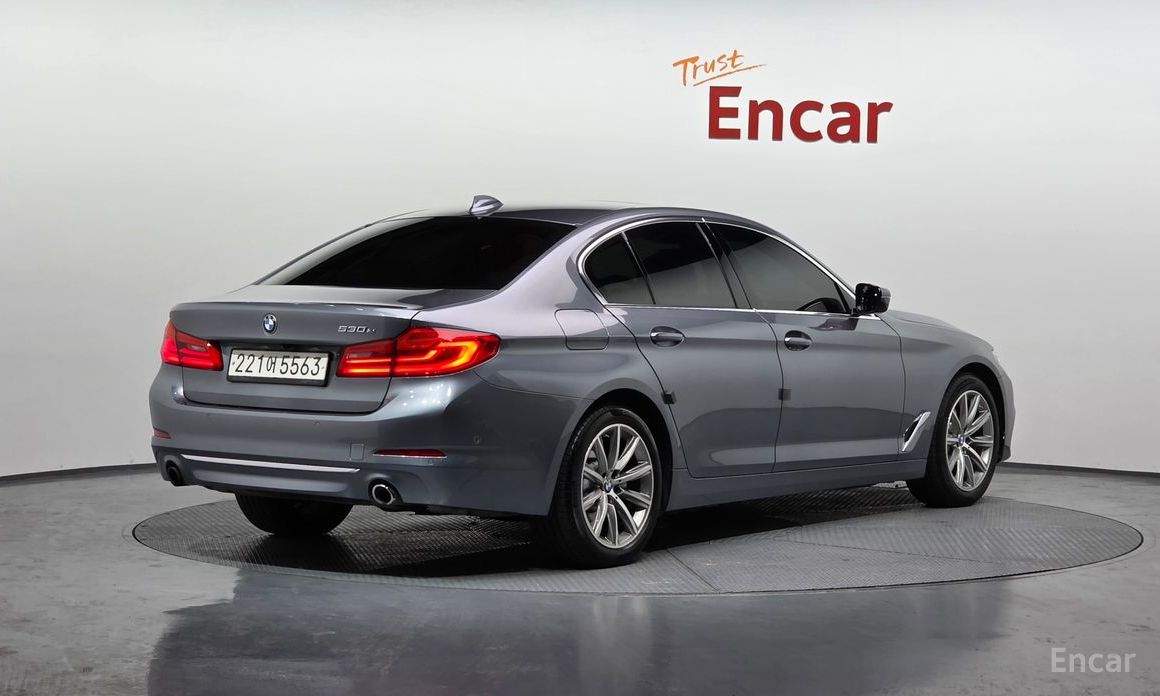2020 BMW 5 серии VII (G30/G31) 530e Luxury с пробегом 69 884 км