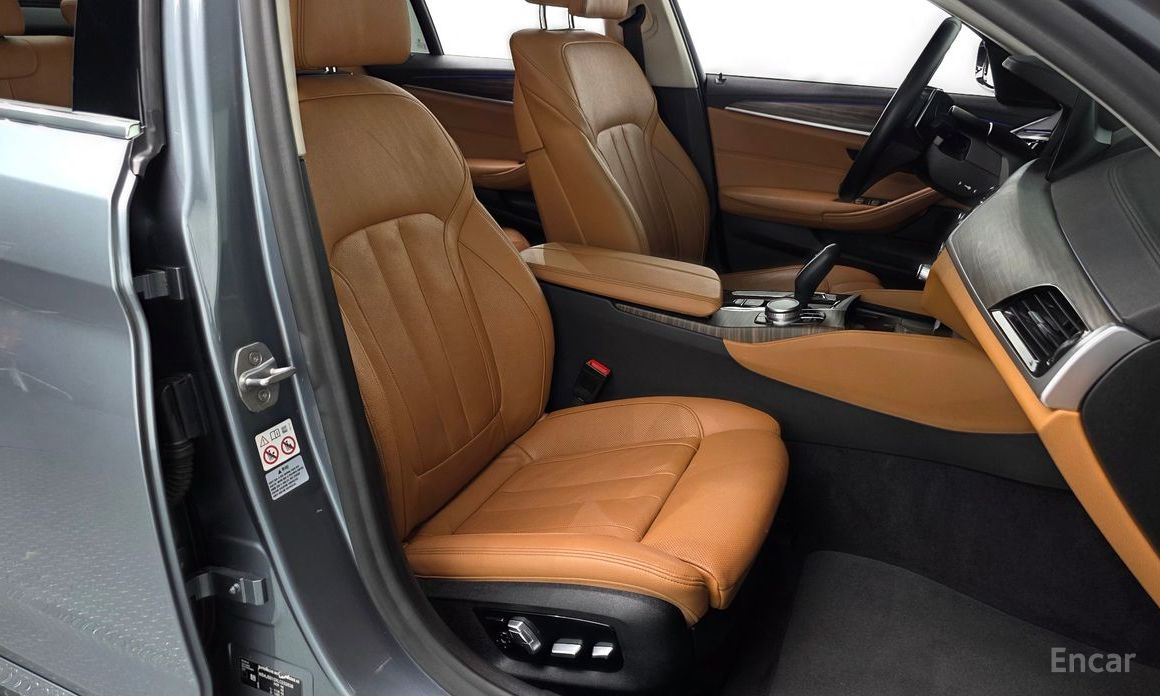 2020 BMW 5 серии VII (G30/G31) 530e Luxury с пробегом 69 884 км