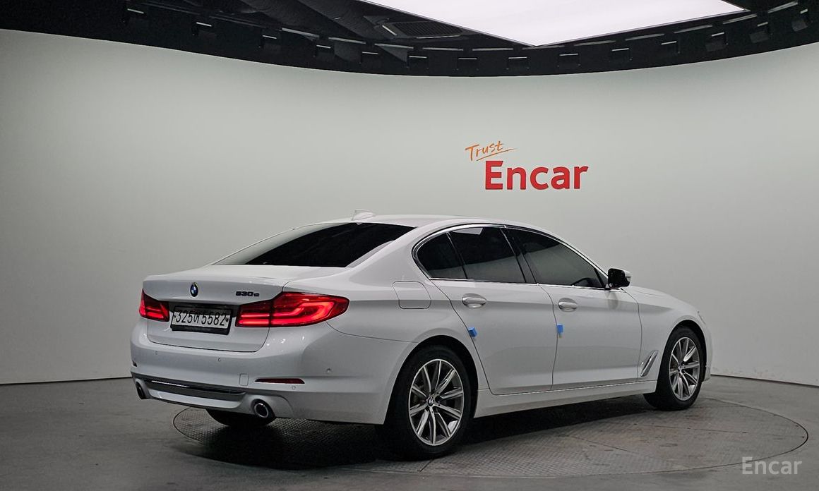 2020 BMW 5 серии VII (G30/G31) 530e Luxury с пробегом 85 169 км