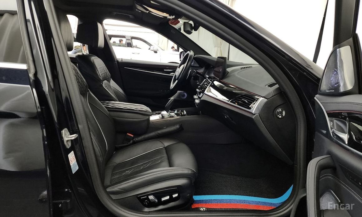 2021 BMW 5 серии VII (G30/G31) 530e M Sport с пробегом 111 150 км
