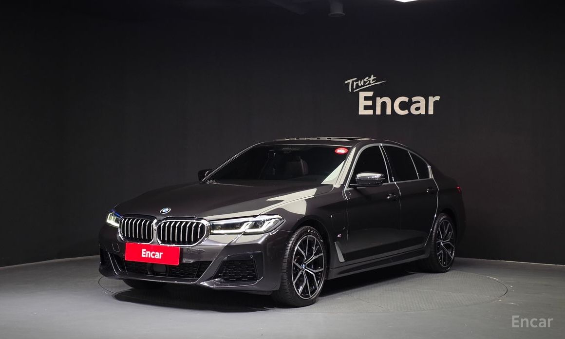 2021 BMW 5 серии VII (G30/G31) 530e M Sport с пробегом 81 076 км