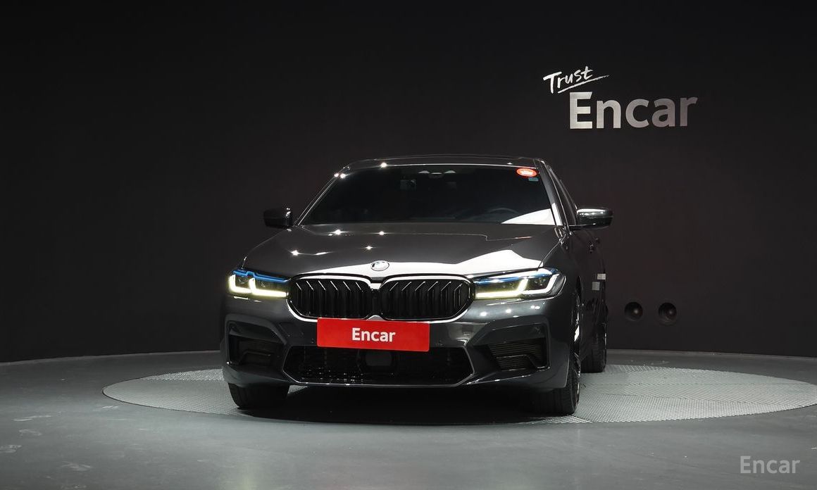 2020 BMW 5 серии VII (G30/G31) 530e M Sport с пробегом 102 111 км