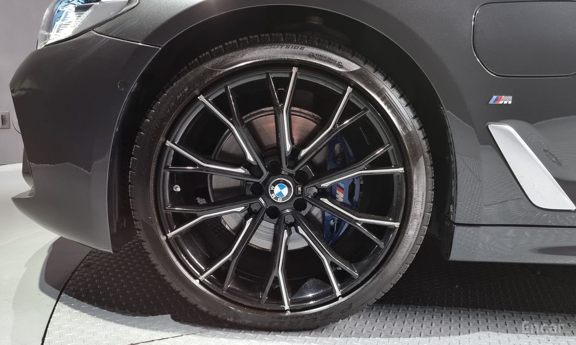 2020 BMW 5 серии VII (G30/G31) 530e M Sport с пробегом 102 111 км