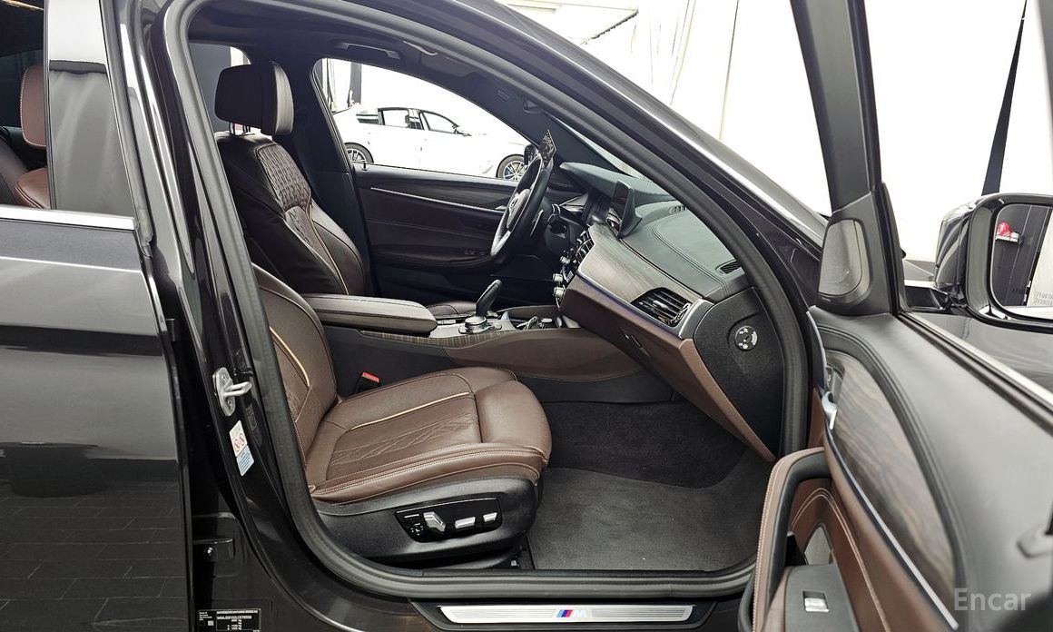 2020 BMW 5 серии VII (G30/G31) 530e M Sport с пробегом 66 079 км