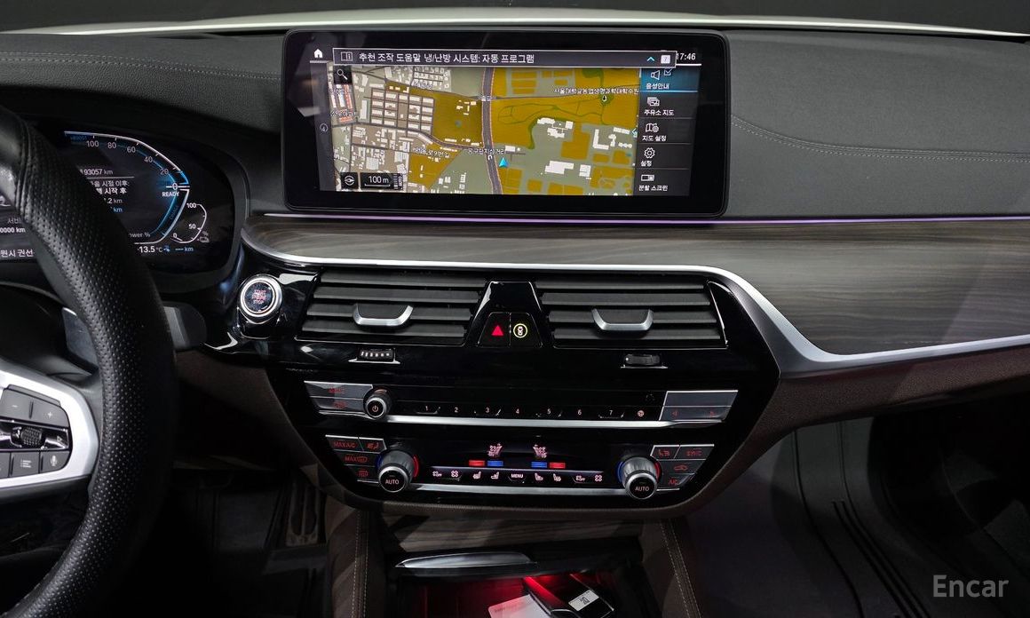 2020 BMW 5 серии VII (G30/G31) 530e M Sport с пробегом 93 057 км