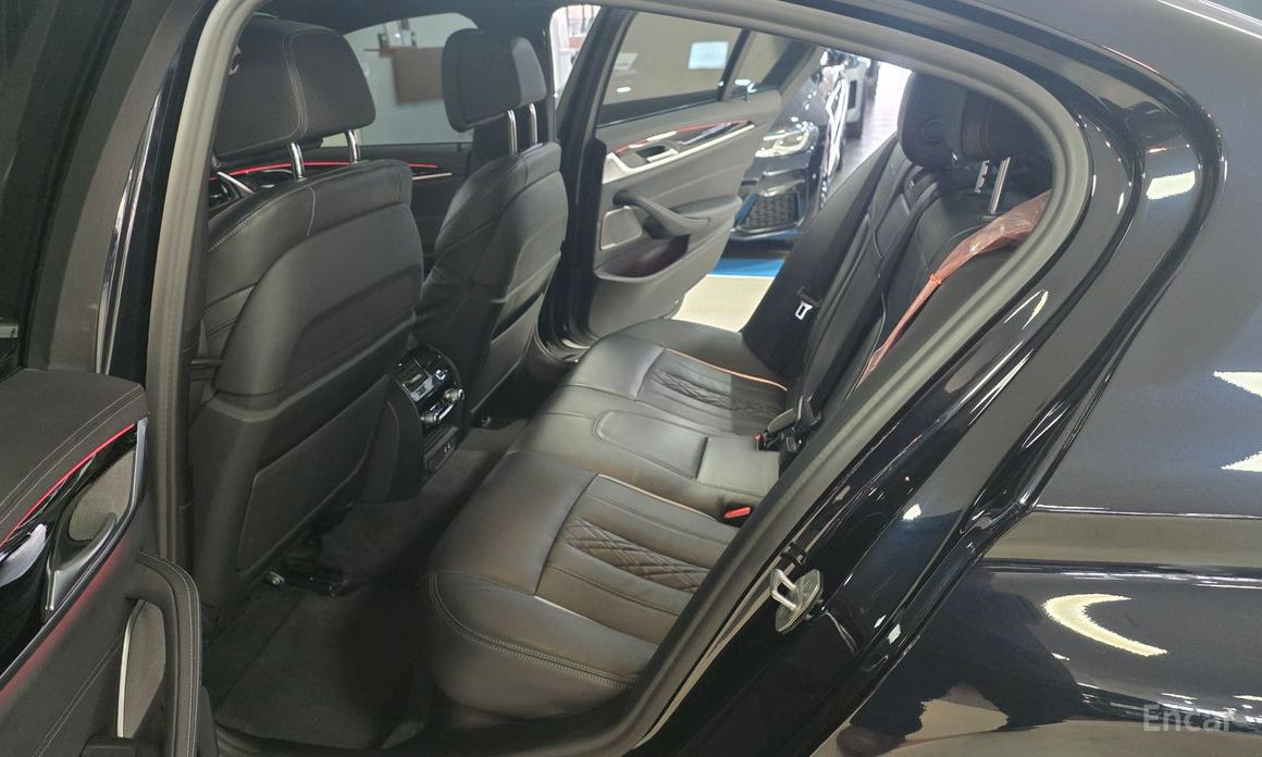 2021 BMW 5 серии VII (G30/G31) 530e M Sport с пробегом 93 247 км