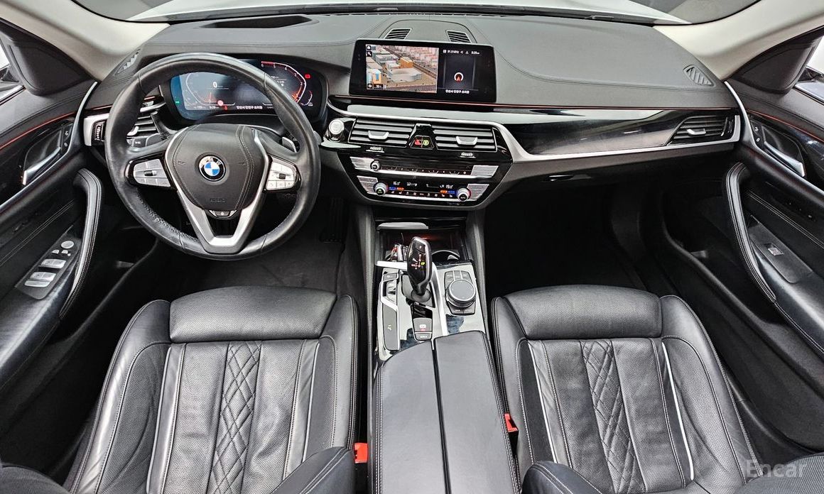 2019 BMW 5 серии VII (G30/G31) 520d Luxury Plus с пробегом 71 792 км