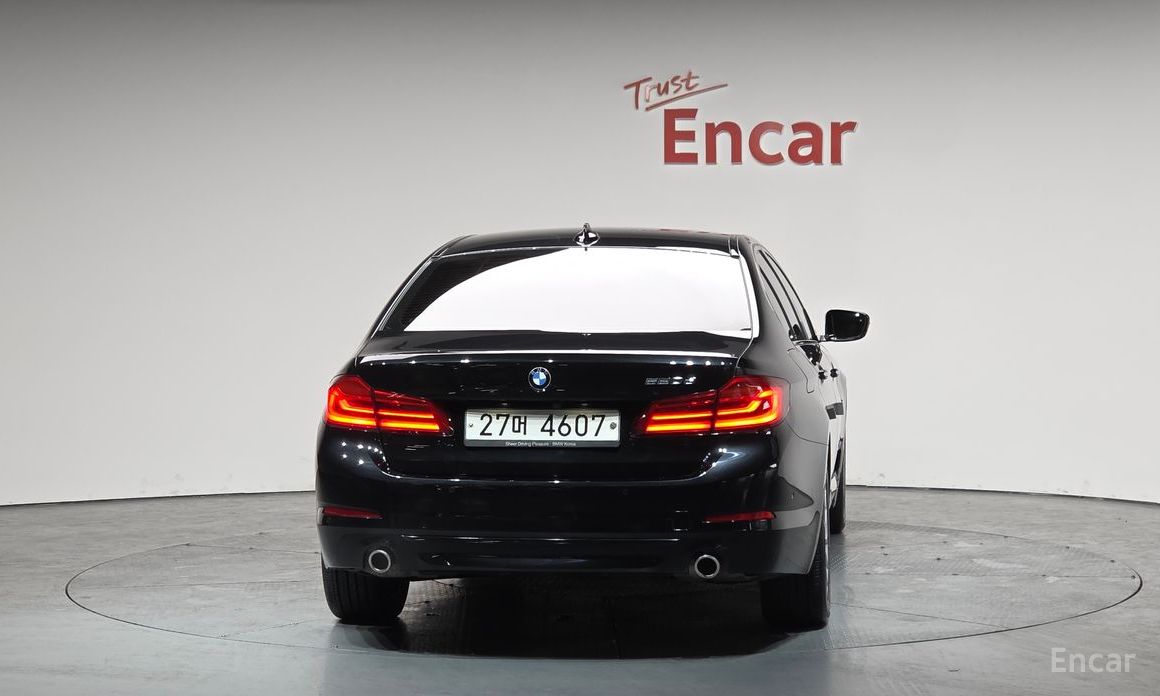 2018 BMW 5 серии VII (G30/G31) 520d Luxury Special Edition с пробегом 96 555 км