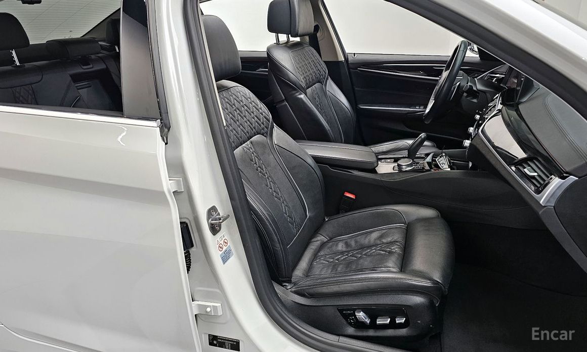 2019 BMW 5 серии VII (G30/G31) 520d Luxury Plus с пробегом 71 792 км