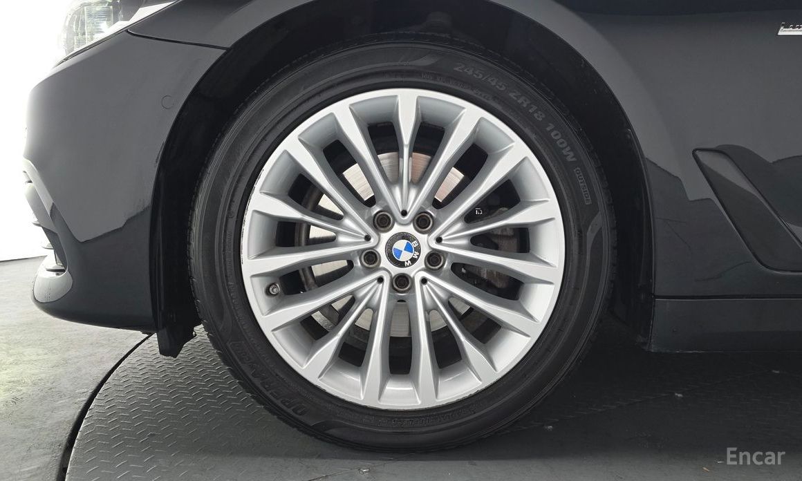 2018 BMW 5 серии VII (G30/G31) 520d Luxury Special Edition с пробегом 96 555 км