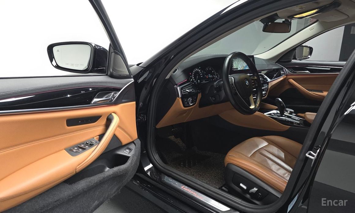 2018 BMW 5 серии VII (G30/G31) 520d Luxury Special Edition с пробегом 96 555 км
