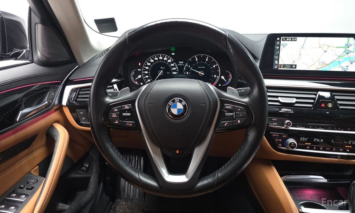 2018 BMW 5 серии VII (G30/G31) 520d Luxury Special Edition с пробегом 96 555 км
