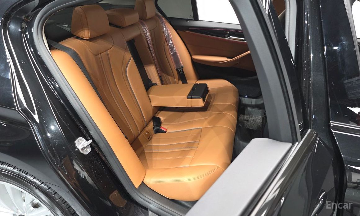 2018 BMW 5 серии VII (G30/G31) 520d Luxury Special Edition с пробегом 96 555 км