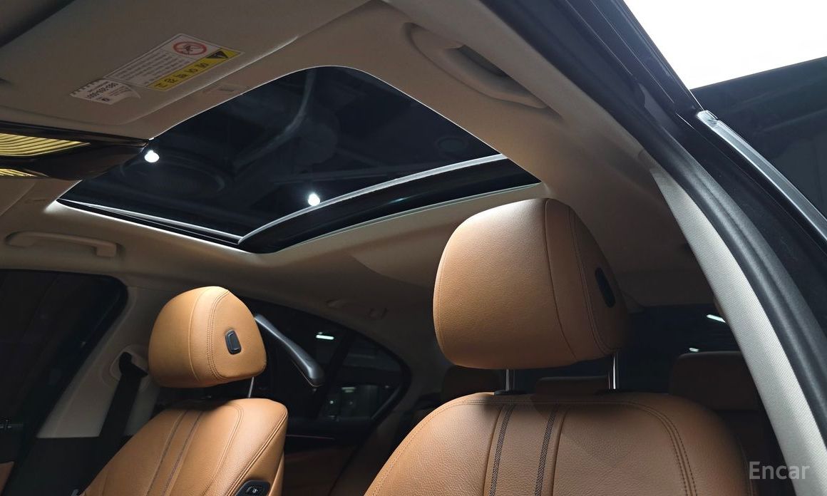 2018 BMW 5 серии VII (G30/G31) 520d Luxury Special Edition с пробегом 96 555 км