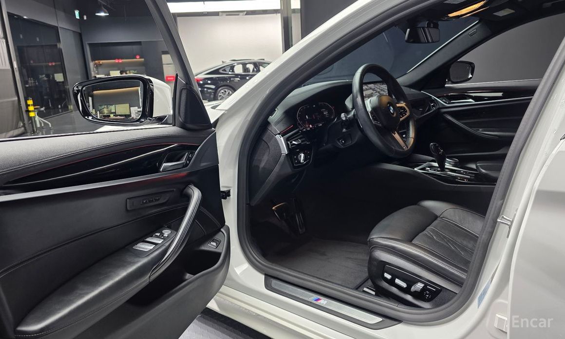 2020 BMW 5 серии VII (G30/G31) 520d M Sport Package Plus с пробегом 105 780 км