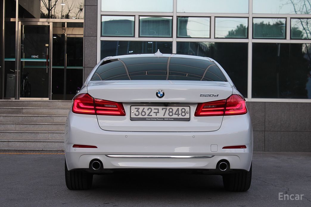 2018 BMW 5 серии VII (G30/G31) 520d Luxury Special Edition с пробегом 67 100 км