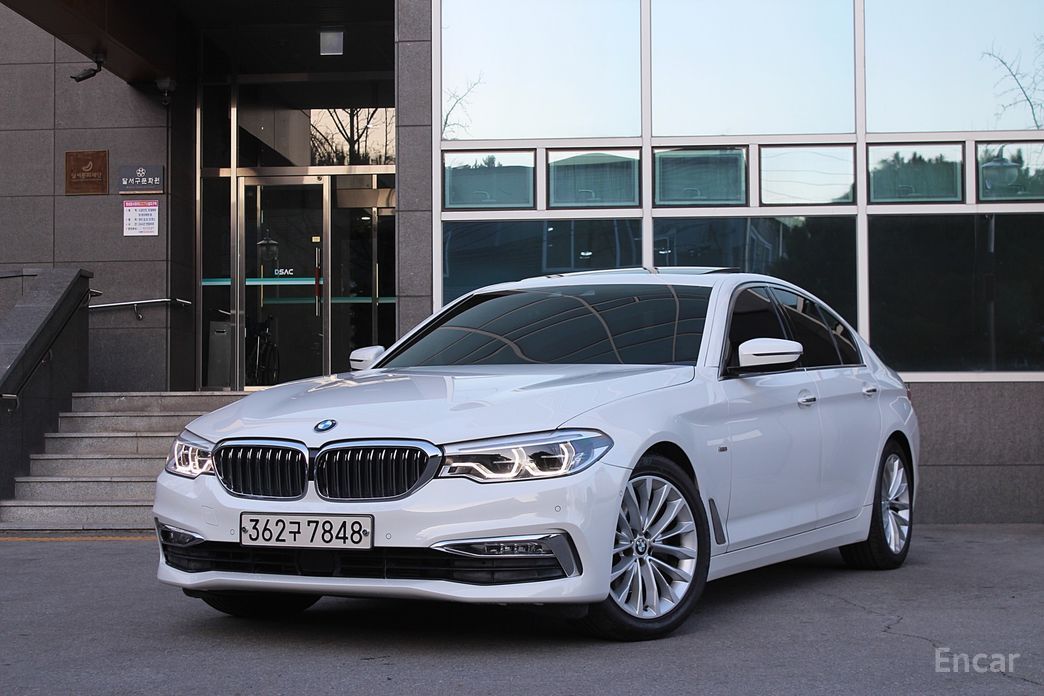 2018 BMW 5 серии VII (G30/G31) 520d Luxury Special Edition с пробегом 67 100 км